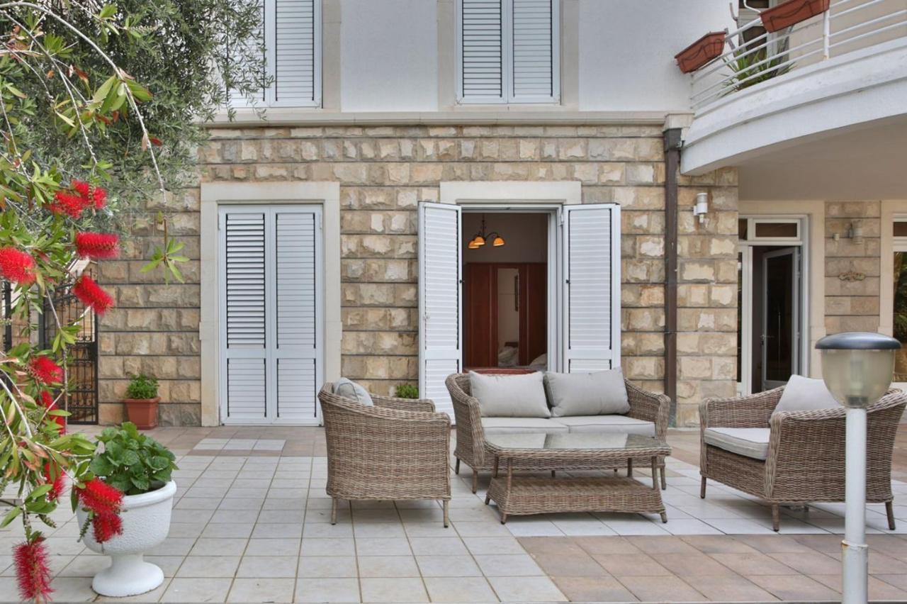 Royal Holiday Apartments Sveti Stefan Exterior foto