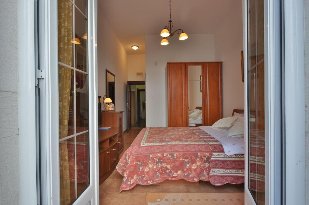 Royal Holiday Apartments Sveti Stefan Exterior foto