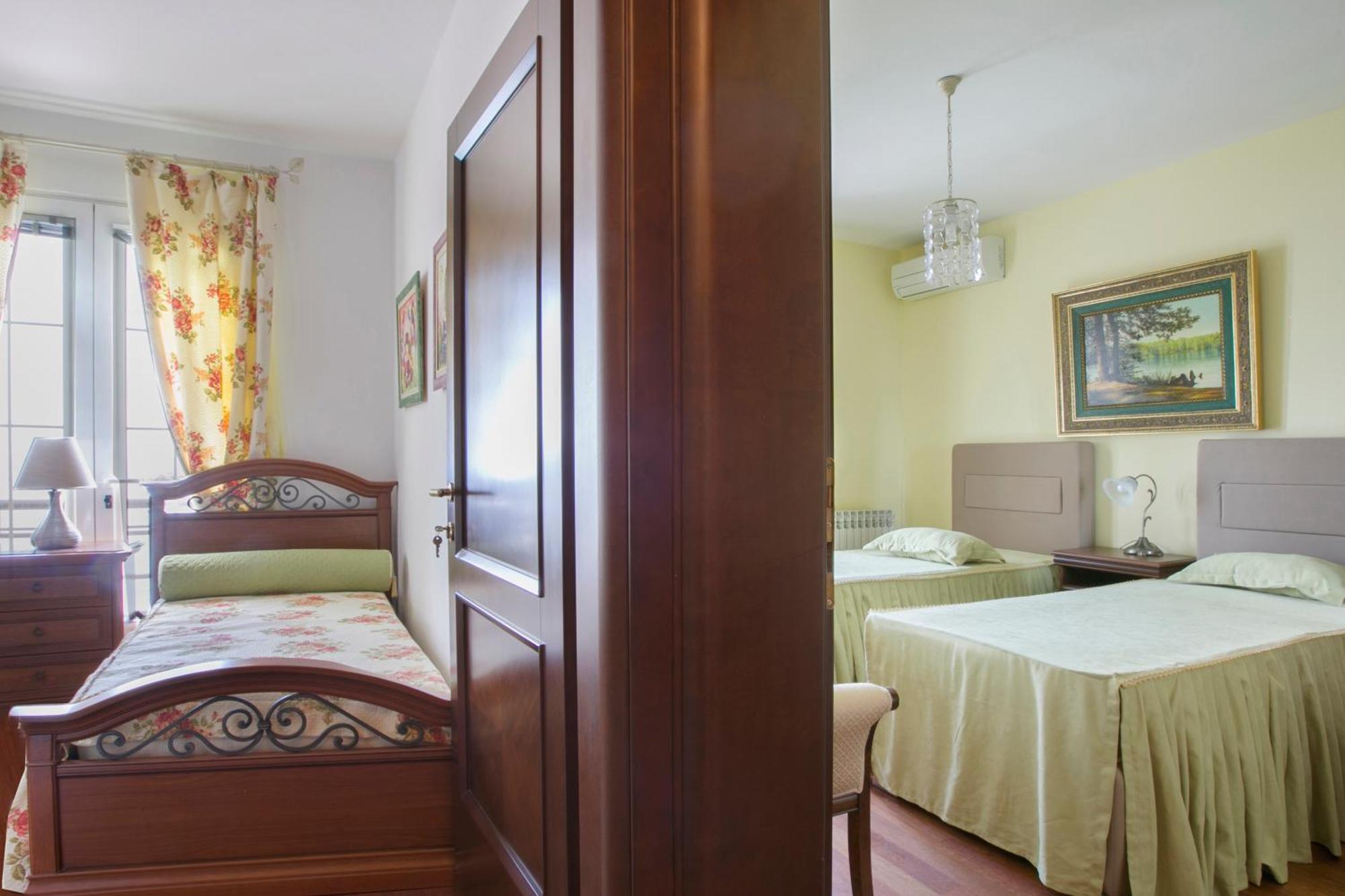 Royal Holiday Apartments Sveti Stefan Exterior foto