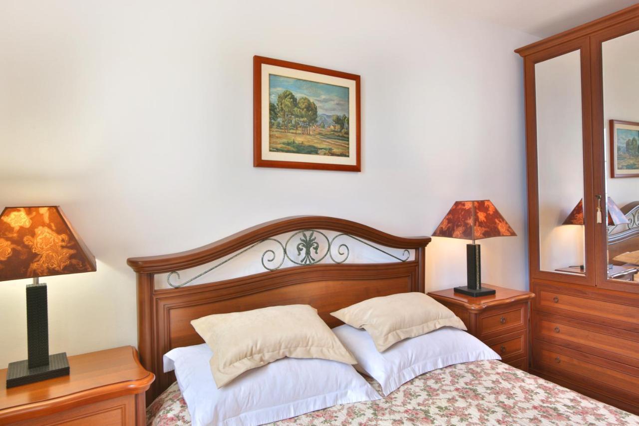 Royal Holiday Apartments Sveti Stefan Exterior foto