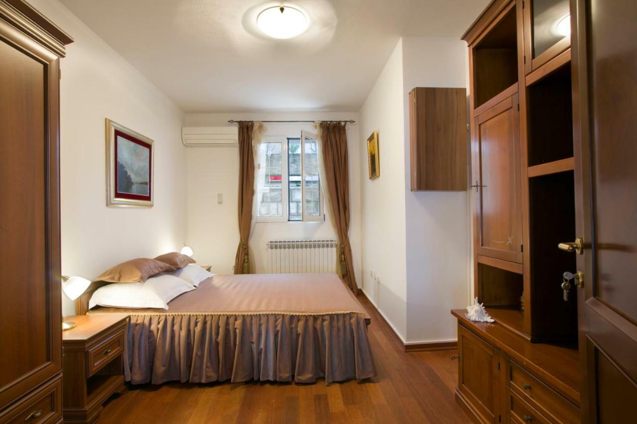 Royal Holiday Apartments Sveti Stefan Exterior foto
